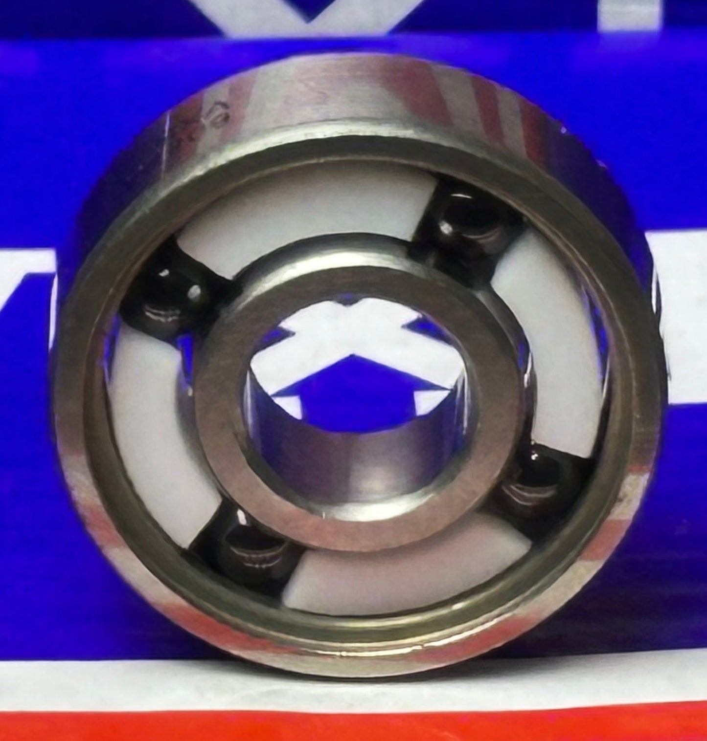 Premium Quality High Speed 4-Balls Ceramic Skateboard Bearings Kit of 8