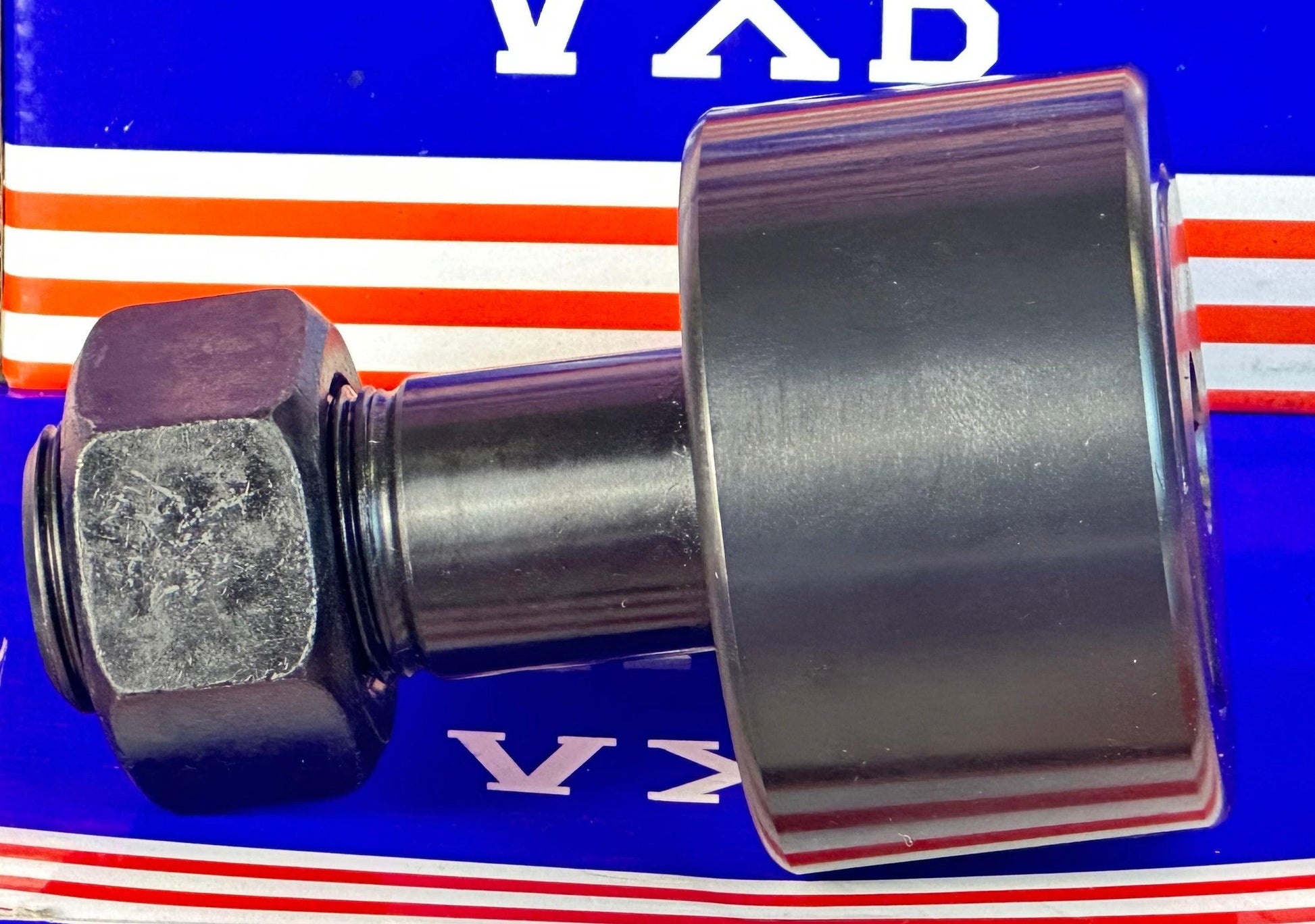 CF2-1/2SB Cam Follower with an extremely fine Needle Roller Bearing 2 1/2"x1 1/2"x1" Inch - VXB Ball Bearings