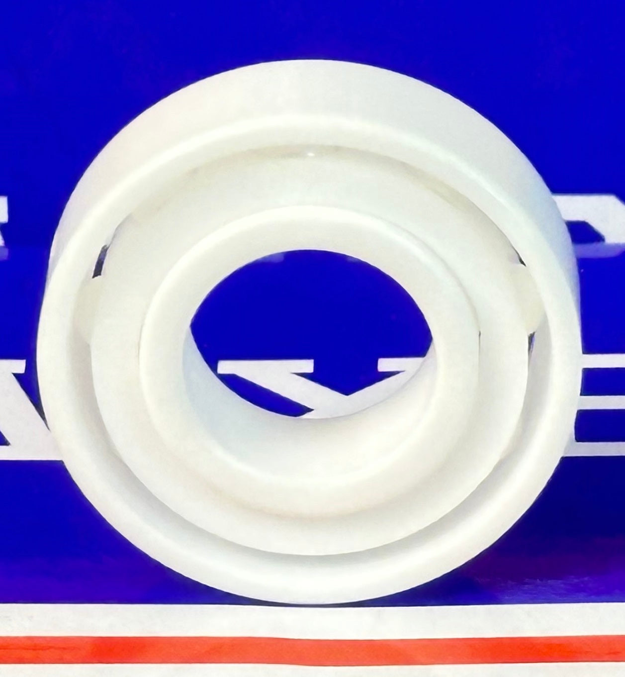 7002 Angular Contact Full Ceramic Bearing 15x32x9