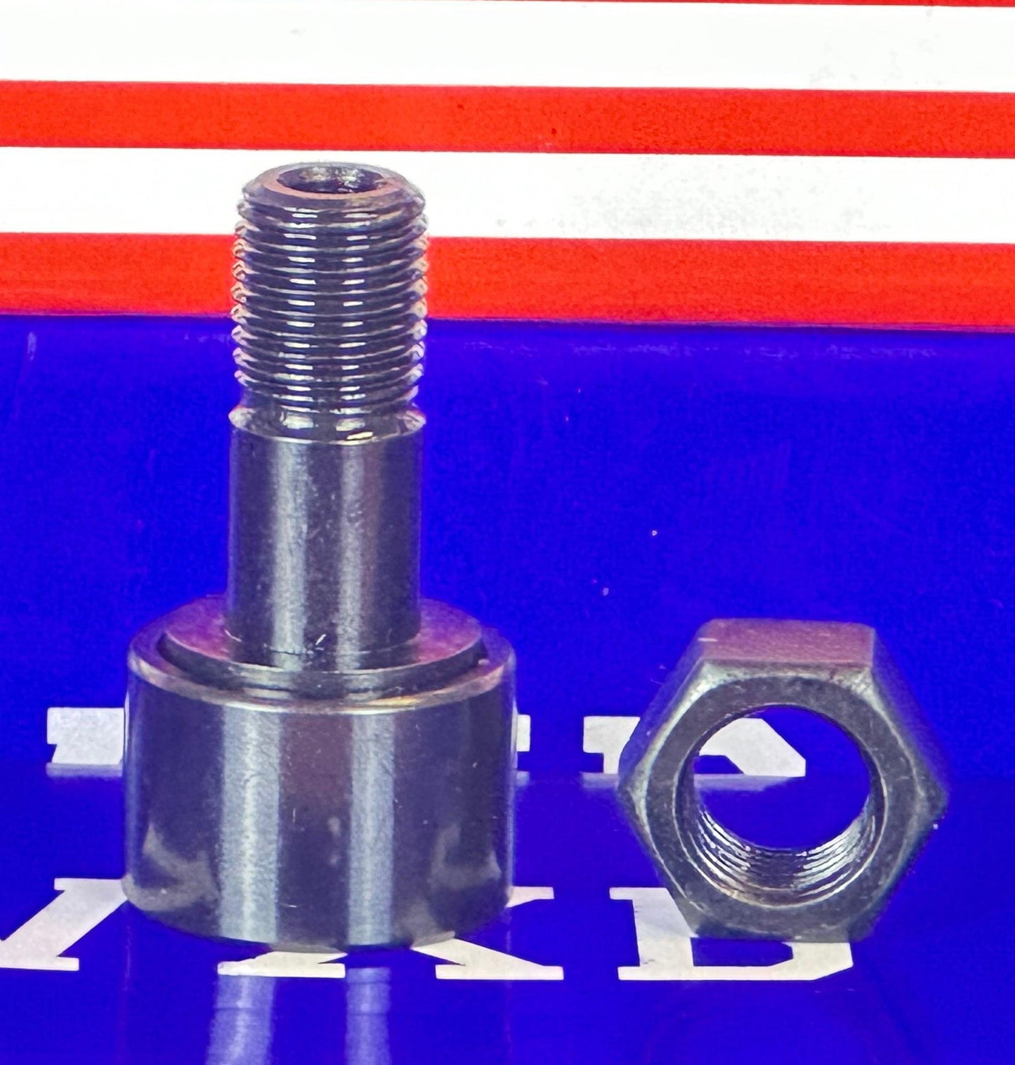 CF3/4SB Cam Follower with an extremely fine Needle Roller Bearing 3/4"x17/32"x7/8" Inch - VXB Ball Bearings