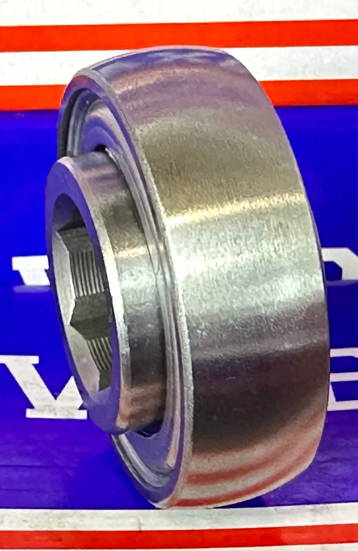 204KRRB2 Agricultural Machinery bearing with Two Single lip Seals and Hex bore
