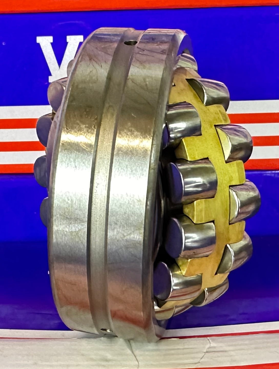 22208MKC3W33 Spherical Roller Bearing  40x80x23 with Tapered Bore
